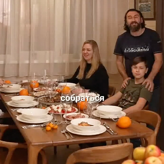 Стол Лиссабон со стульями Лугано у итальянского шеф-повара Мирко Дзаго