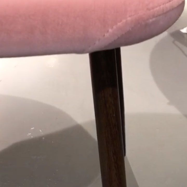 Стул Копенгаген пыльно-розовый бархат ножки под темное дерево - 1