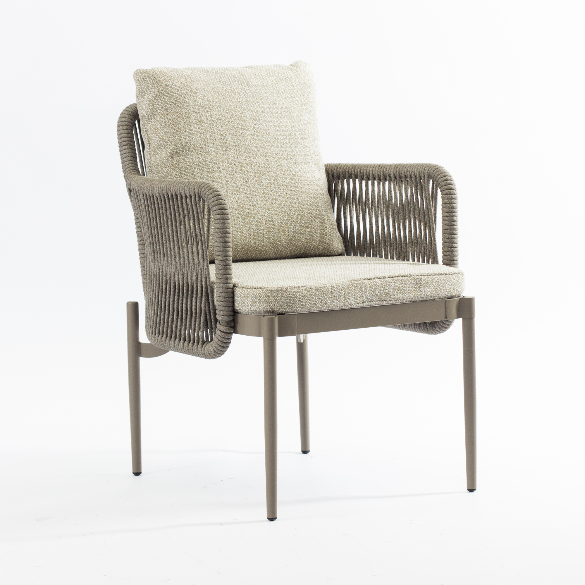 Стул Сен-Барт плетеный бежево-коричневый 2 подушки ткань букле бежевая ножки бежевый металл