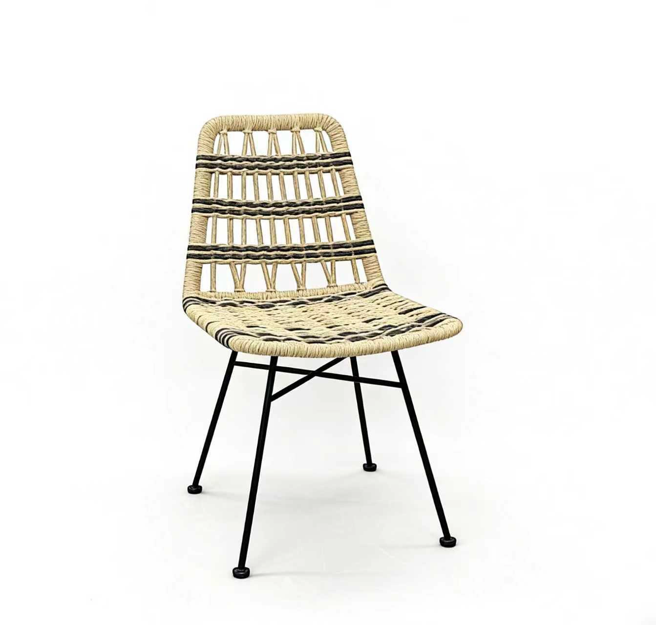 картинка Стул Капри бежево-черный подушка черная ножки черные от производителя дизайнерской мебели Deephouse