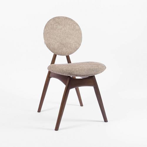 картинка Аутлет! Стул Карлайл бежевая ткань массив бука (тон орех) от производителя дизайнерской мебели Deephouse