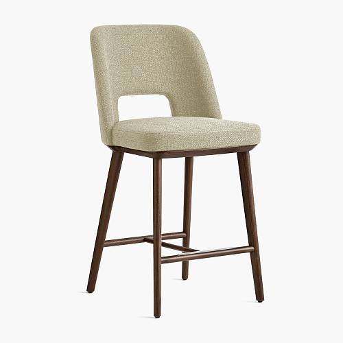 картинка Стул Трентино полубарный без подлокотников с вырезом светло-бежевая ткань ясень тон орех (лак/матовый) от производителя дизайнерской мебели Deephouse