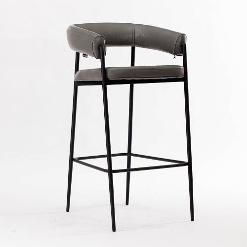 картинка Стул барный  Манчестер сиденье с наклоном серая экокожа ножки металл черный от производителя дизайнерской мебели Deephouse