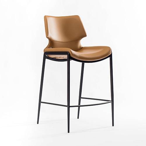 картинка Стул Бремен полубарный светло-коричневая экокожа ножки черные от производителя дизайнерской мебели Deephouse