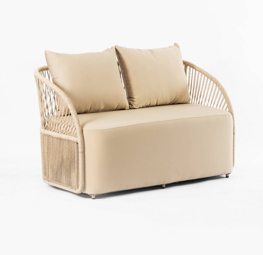 картинка Диван Корсика плетеный искусственный ротанг бежевый 3 подушки светло-бежевые от производителя дизайнерской мебели Deephouse