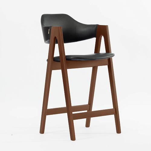 картинка Стул Белфаст полубарный черная экокожа массив бука (орех масло) от производителя дизайнерской мебели Deephouse