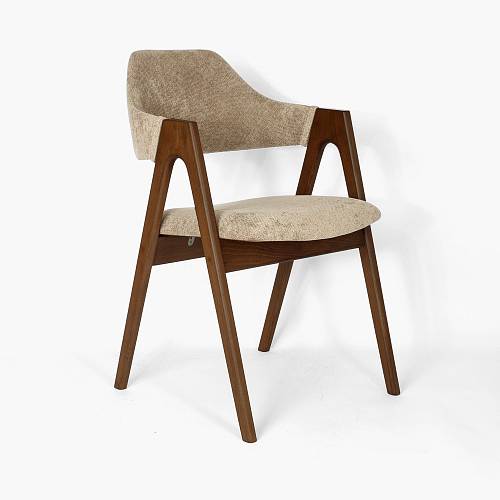 картинка Стул Белфаст бежево-коричневая ткань массив бука тон орех (лак/матовый) от производителя дизайнерской мебели Deephouse