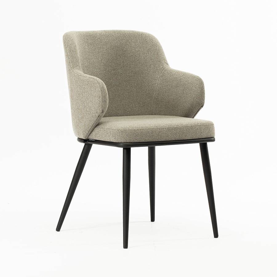картинка Стул Трентино с подлокотниками без выреза бежево-коричневая ткань ножки металл тон черный от производителя дизайнерской мебели Deephouse
