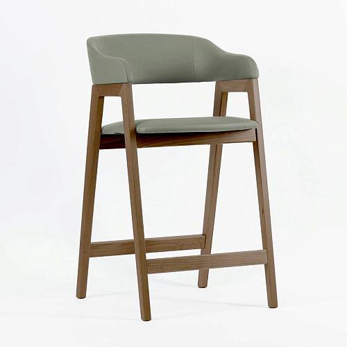 картинка Стул Челси полубарный оливковая экокожа массив бука (терра) высота подлокотников 83,5 см от производителя дизайнерской мебели Deephouse