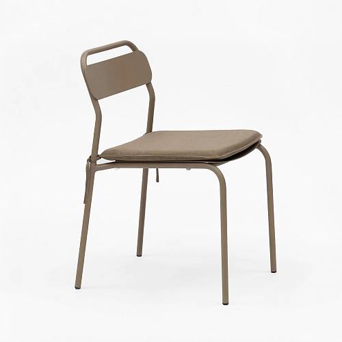 картинка Стул Корте металлический тон бежевый подушка бежевая от производителя дизайнерской мебели Deephouse