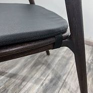 Подушка к стулу Лугано без подлокотников черная экокожа - 12