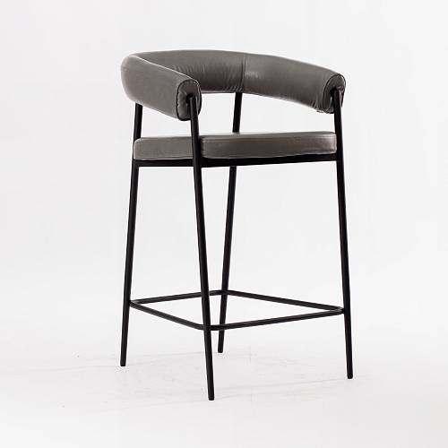 картинка Стул Манчестер полубарный сиденье с наклоном серая экокожа ножки металл черный от производителя дизайнерской мебели Deephouse