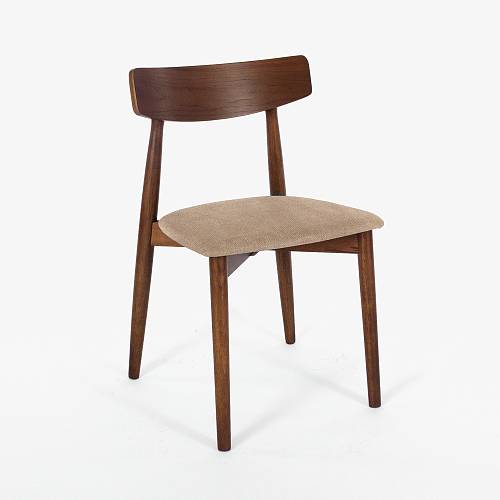 картинка Стул Фарум бежево-коричневая ткань ножки орех от производителя дизайнерской мебели Deephouse