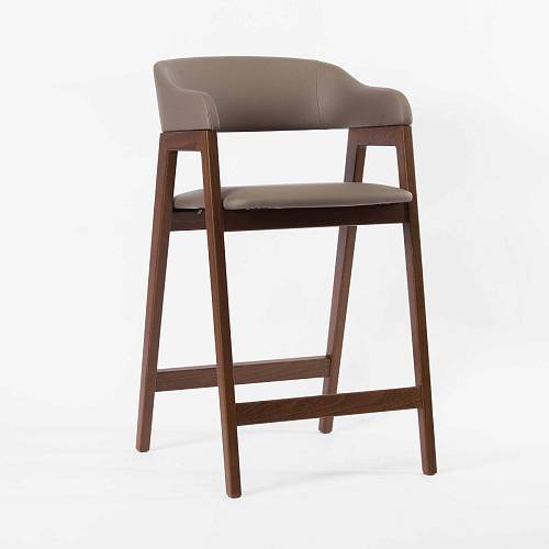 картинка Стул Челси полубарный серо-коричневая экокожа массив бука (орех) высота подлокотников 83,5 см от производителя дизайнерской мебели Deephouse