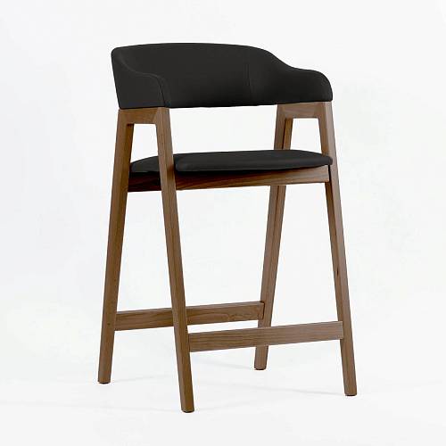 картинка Стул Челси полубарный черная экокожа массив бука (терра) высота подлокотников 83,5 см от производителя дизайнерской мебели Deephouse