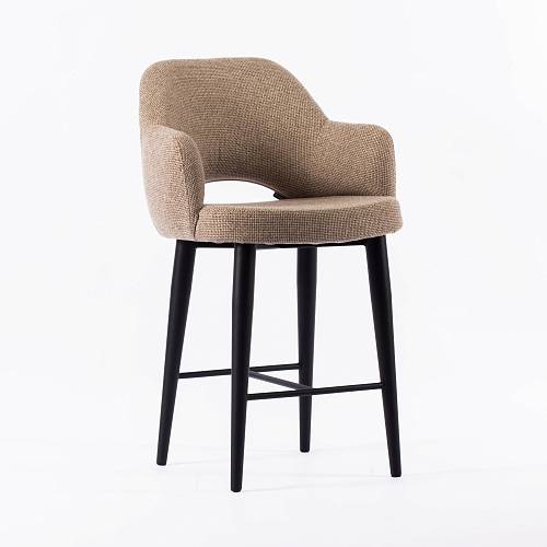 картинка Стул полубарный Мартин бежевая ткань ножки черные от производителя дизайнерской мебели Deephouse